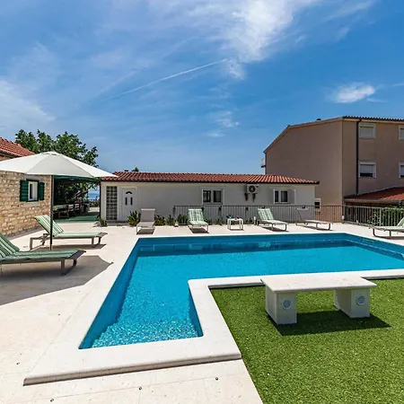 Holiday home In With Wifi *