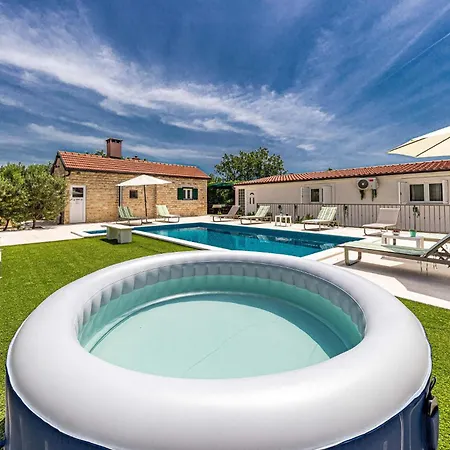 Holiday home In With Wifi