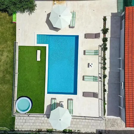 In With Wifi * Kaštel Lukšić