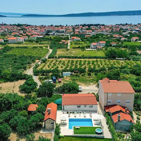 In With Wifi * Kaštel Lukšić